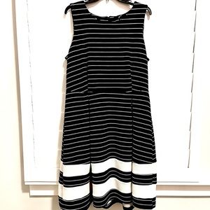 GNW Sleeveless Black/White Knee Length Dress size 16​